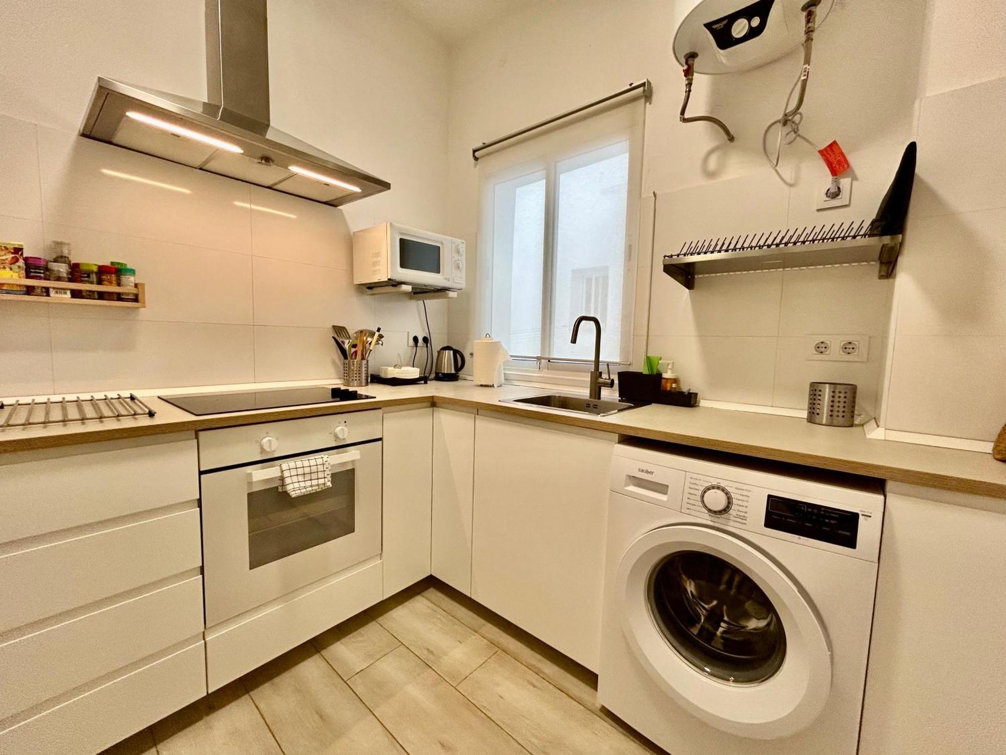 Acogedor Apt 8Pax 4Bdr 2Bth- Cozyhomesevilla2 Zewnętrze zdjęcie