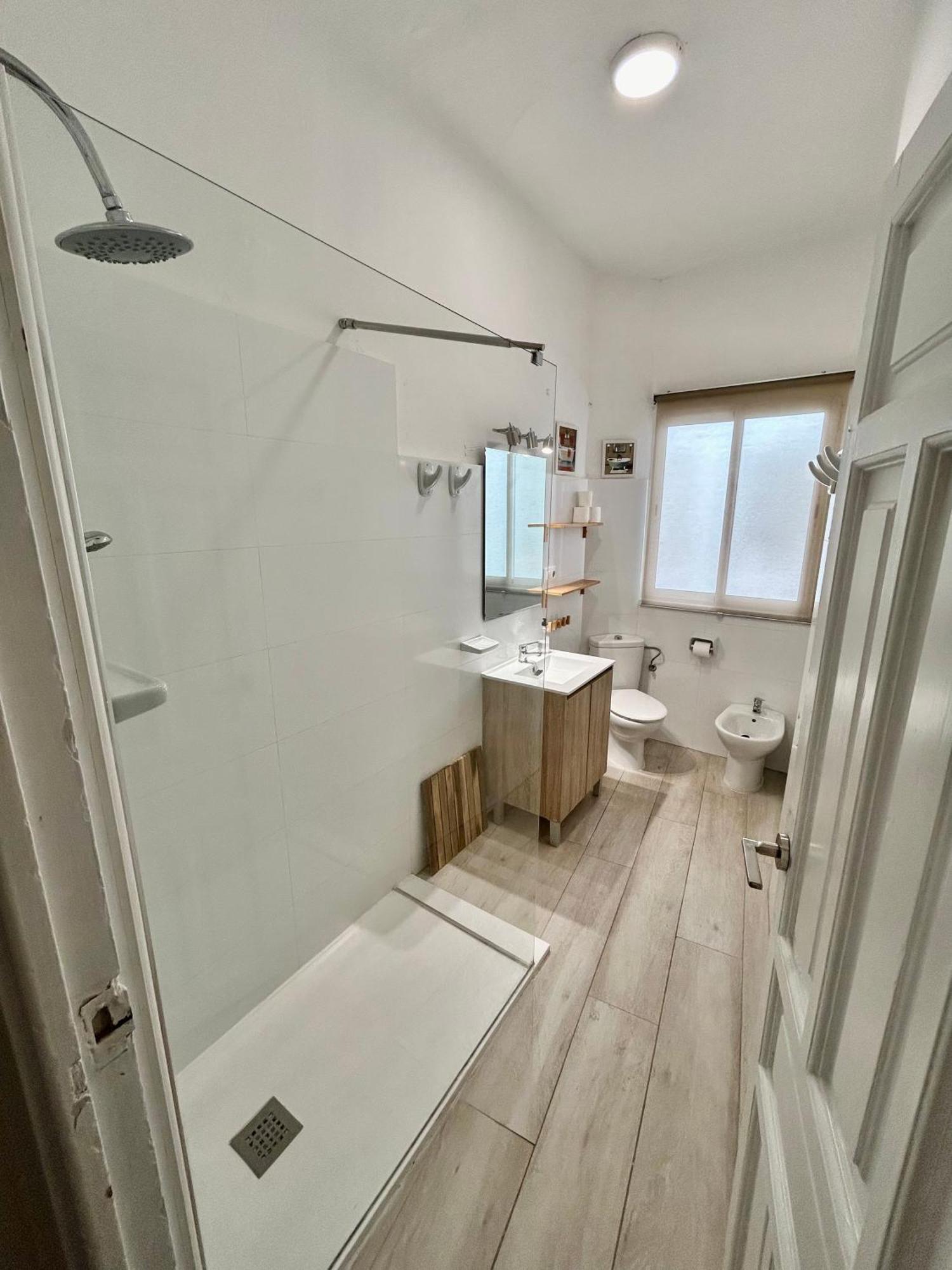 Acogedor Apt 8Pax 4Bdr 2Bth- Cozyhomesevilla2 Zewnętrze zdjęcie