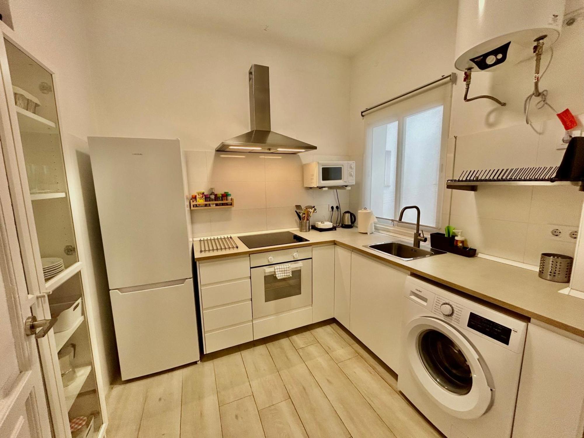 Acogedor Apt 8Pax 4Bdr 2Bth- Cozyhomesevilla2 Zewnętrze zdjęcie