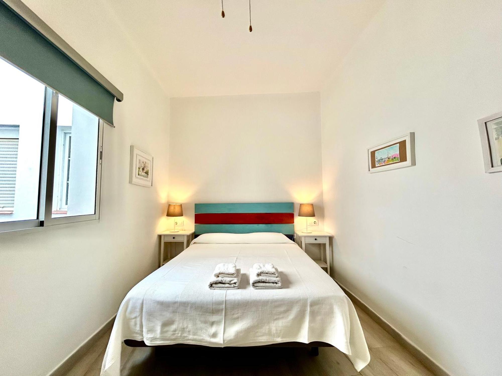 Acogedor Apt 8Pax 4Bdr 2Bth- Cozyhomesevilla2 Zewnętrze zdjęcie