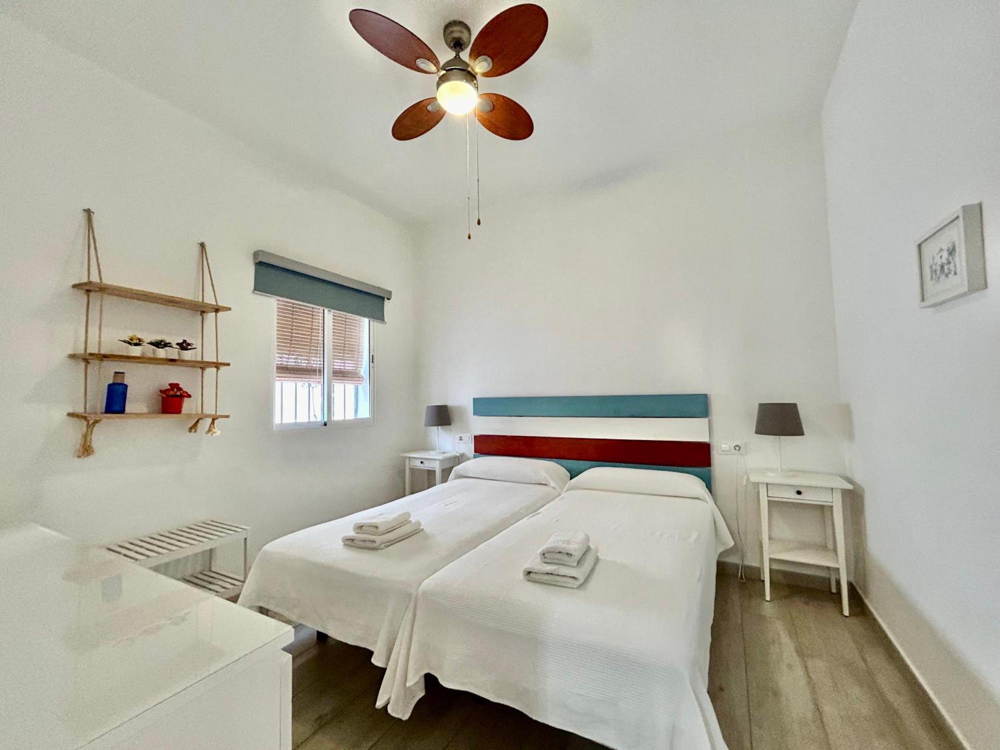 Acogedor Apt 8Pax 4Bdr 2Bth- Cozyhomesevilla2 Zewnętrze zdjęcie